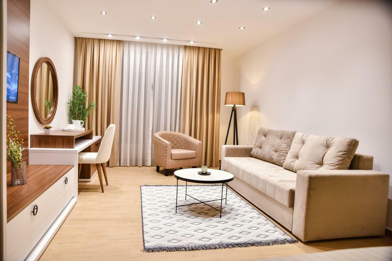 אולסינץ' Pino Boutique Hotel מראה חיצוני תמונה